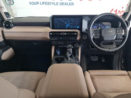 2026-Toyota-Land-Cruiser-Prado-VX-L-28GD-Auto_5