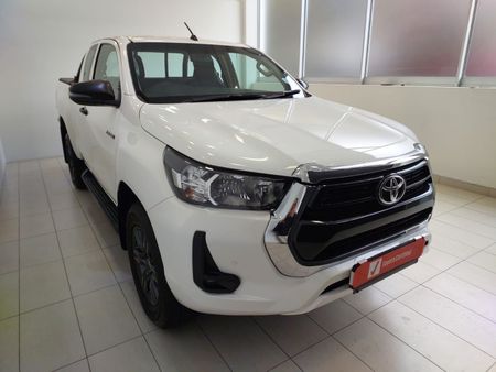 2024-Toyota-Hilux-24-GD-6-Raised-Body-Raider-Extended-Cab_10