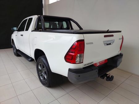 2024-Toyota-Hilux-24-GD-6-Raised-Body-Raider-Extended-Cab_13