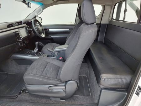 2024-Toyota-Hilux-24-GD-6-Raised-Body-Raider-Extended-Cab_2