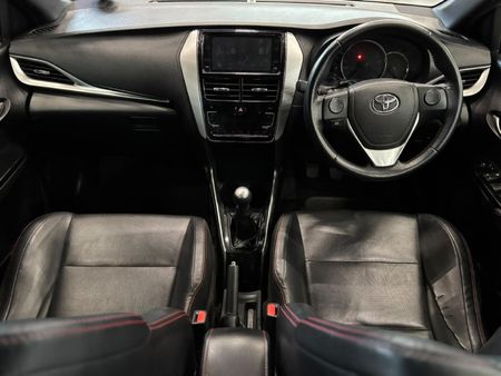 2018-Toyota-Yaris-15-Sport-5-dr_9