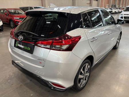 2018-Toyota-Yaris-15-Sport-5-dr_2