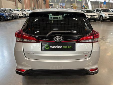 2018-Toyota-Yaris-15-Sport-5-dr_3