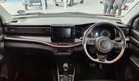 2026-Suzuki-XL6-15-GLX-Auto_9