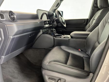 2024-Toyota-Land-Cruiser-Prado-VX-R-28GD-Auto_9