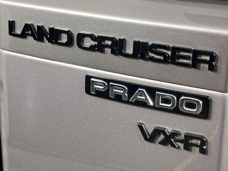 2024-Toyota-Land-Cruiser-Prado-VX-R-28GD-Auto_12