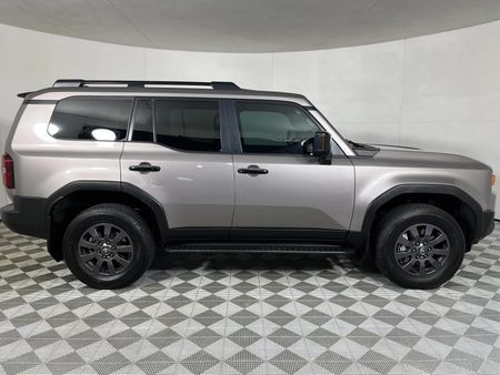 2024-Toyota-Land-Cruiser-Prado-VX-R-28GD-Auto_3
