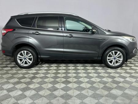 2017-Ford-Kuga-15-EcoBoost-Ambiente_3