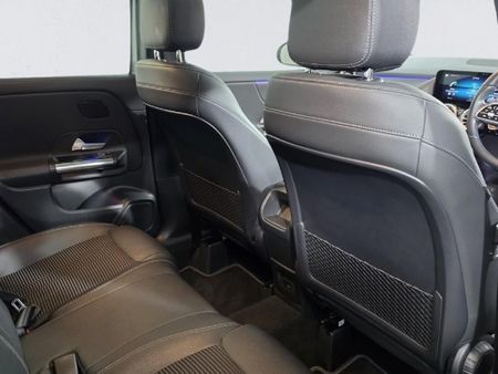 2021-Mercedes-Benz-GLA-200d-Progressive-Auto_9