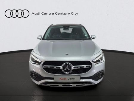 2021-Mercedes-Benz-GLA-200d-Progressive-Auto_1