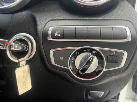 2016-Mercedes-AMG-GLC-43-AMG-4Matic_12