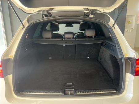 2016-Mercedes-AMG-GLC-43-AMG-4Matic_17