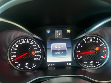 2016-Mercedes-AMG-GLC-43-AMG-4Matic_21
