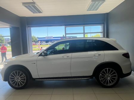 2016-Mercedes-AMG-GLC-43-AMG-4Matic_2