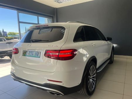 2016-Mercedes-AMG-GLC-43-AMG-4Matic_4