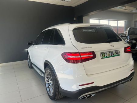 2016-Mercedes-AMG-GLC-43-AMG-4Matic_5