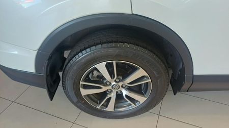 2017-Toyota-RAV4-20-GX-Auto_10