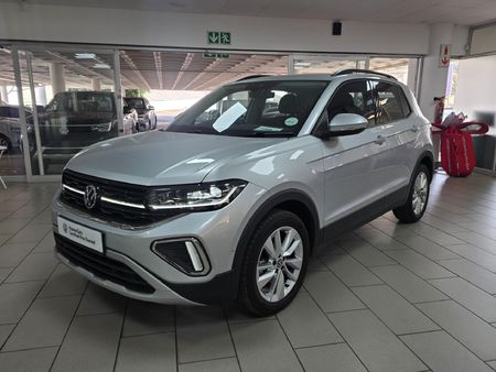 2026-Volkswagen-T-Cross-10-TSI-Life-Auto_0