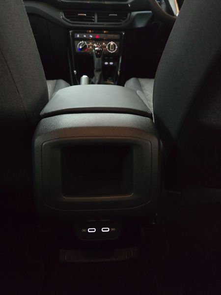 2026-Volkswagen-T-Cross-10-TSI-Life-Auto_7