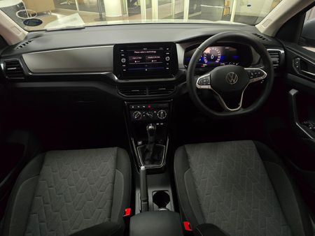 2026-Volkswagen-T-Cross-10-TSI-Life-Auto_8
