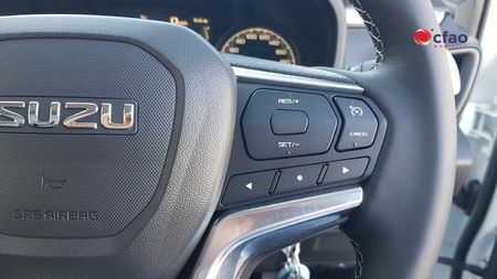 2026-Isuzu-D-Max-19-DDI-HR-LS-Auto-E-Cab_15