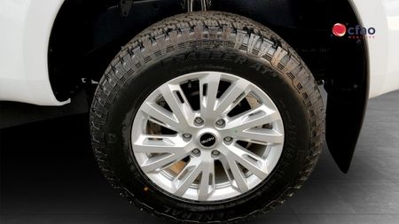2026-Isuzu-D-Max-19-DDI-HR-LS-Auto-E-Cab_4