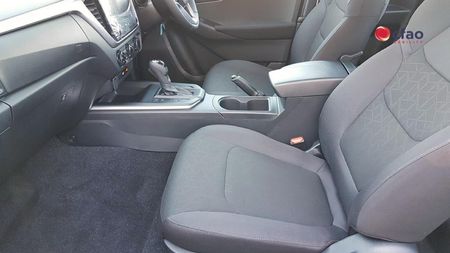 2026-Isuzu-D-Max-19-DDI-HR-LS-Auto-E-Cab_6