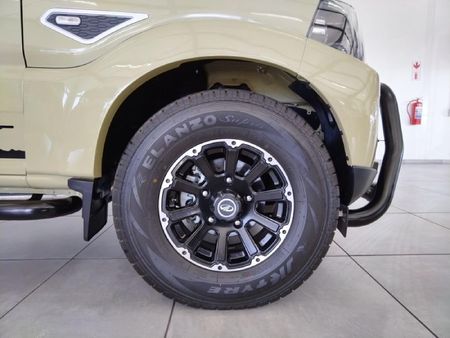 2026-Mahindra-Pik-Up-22-mHawk-S6-Karoo-Dawn-4x4-Single-Cab_6