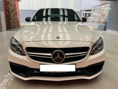 2017-Mercedes-AMG-C-Class-C63-AMG-S_2