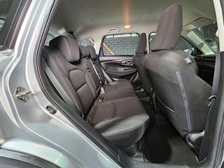 2025-Toyota-Urban-Cruiser-15-XR-Auto_21