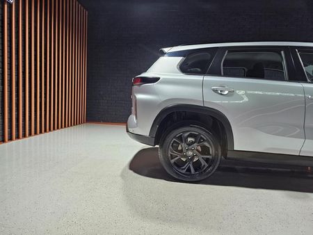 2025-Toyota-Urban-Cruiser-15-XR-Auto_27