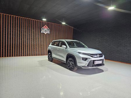 2025-Toyota-Urban-Cruiser-15-XR-Auto_2