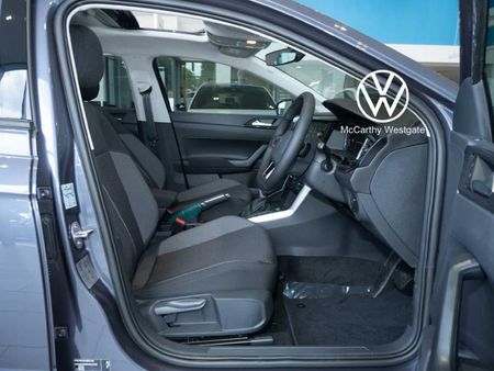 2026-Volkswagen-Polo-10-TSI-Life_9