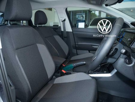 2026-Volkswagen-Polo-10-TSI-Life_11