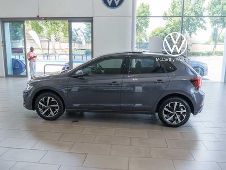 2026-Volkswagen-Polo-10-TSI-Life_2
