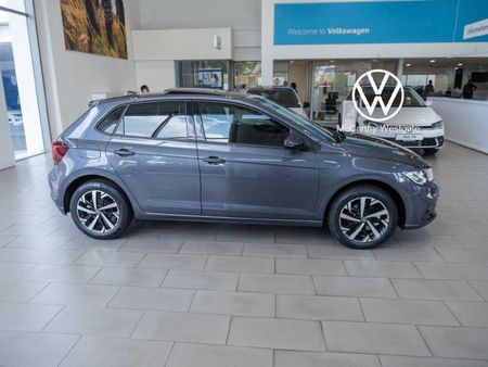2026-Volkswagen-Polo-10-TSI-Life_7