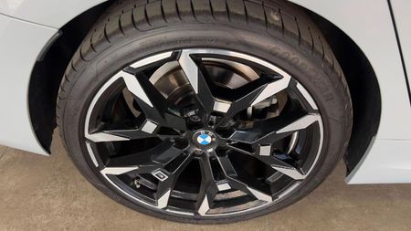 2025-BMW-3-Series-320i-M-Sport-Auto_15
