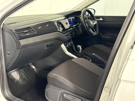 2023-Volkswagen-Polo-10-TSI-Life-Auto-DSG_9