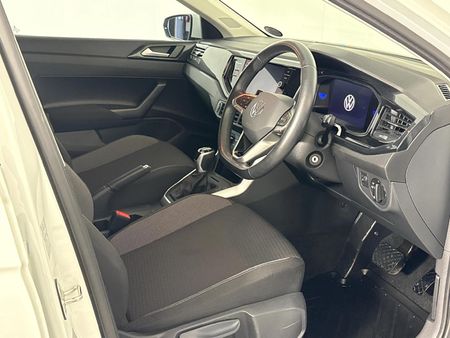 2023-Volkswagen-Polo-10-TSI-Life-Auto-DSG_10