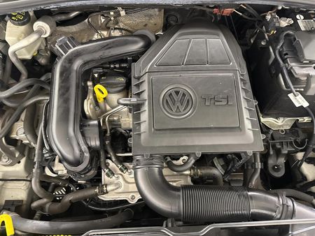 2018-Volkswagen-Polo-10-TSI-Comfortline_14
