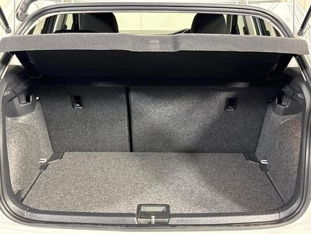 2018-Volkswagen-Polo-10-TSI-Comfortline_15