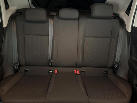 2018-Volkswagen-Polo-10-TSI-Comfortline_8