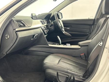 2018-BMW-3-Series-320i-Auto_9