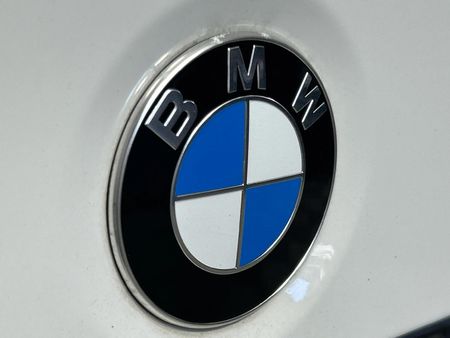 2018-BMW-3-Series-320i-Auto_12