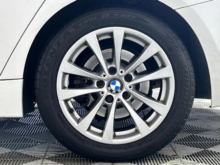 2018-BMW-3-Series-320i-Auto_18