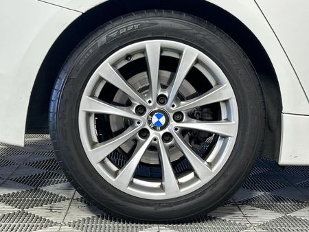 2018-BMW-3-Series-320i-Auto_19