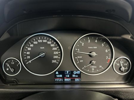 2018-BMW-3-Series-320i-Auto_7
