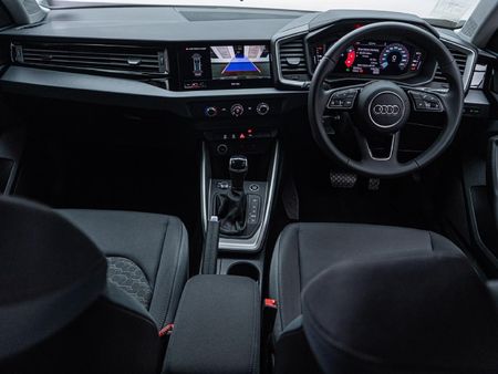 2025-Audi-A1-Sportback-30-TFSI-Advanced-S-Tronic_9