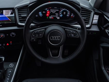 2025-Audi-A1-Sportback-30-TFSI-Advanced-S-Tronic_13