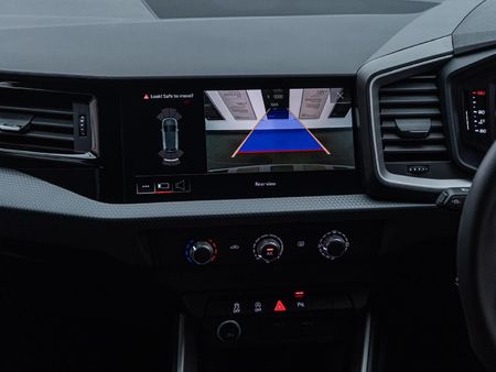 2025-Audi-A1-Sportback-30-TFSI-Advanced-S-Tronic_18